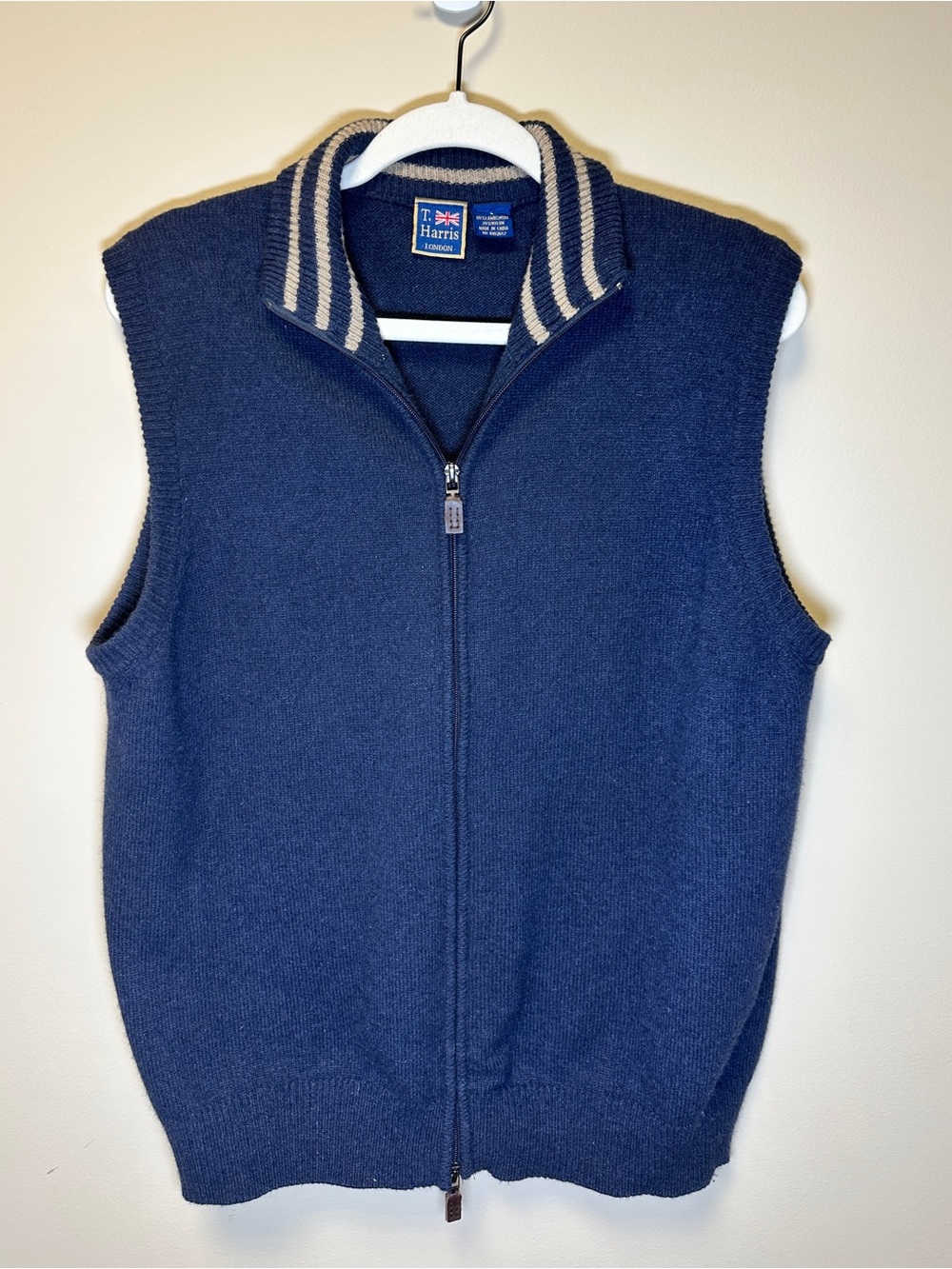 T. Harris London Men’s Lambswool Full Zip Sweater Vest Navy Blue